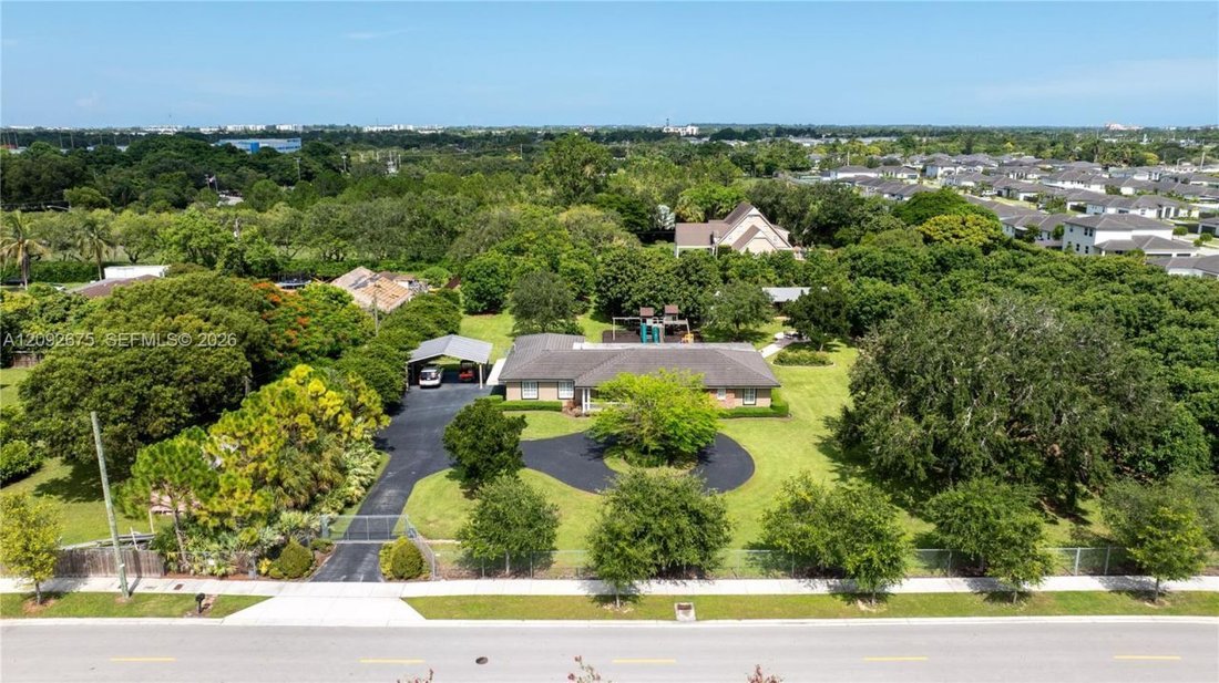 Land in Homestead, Florida, United States 3 - 18936303