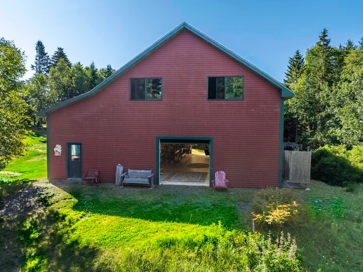 Eastport, Maine, United States 5 - 18936230