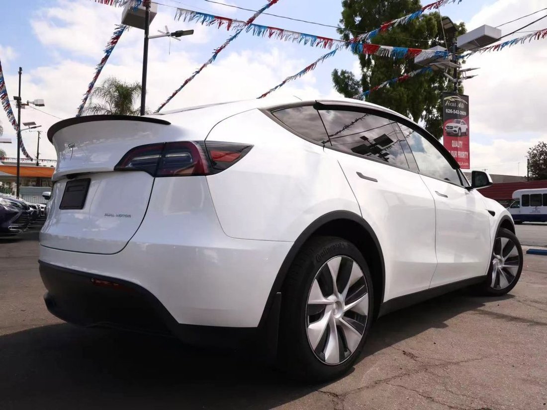 Suv in El Monte, CA, United States 5 - 18932484