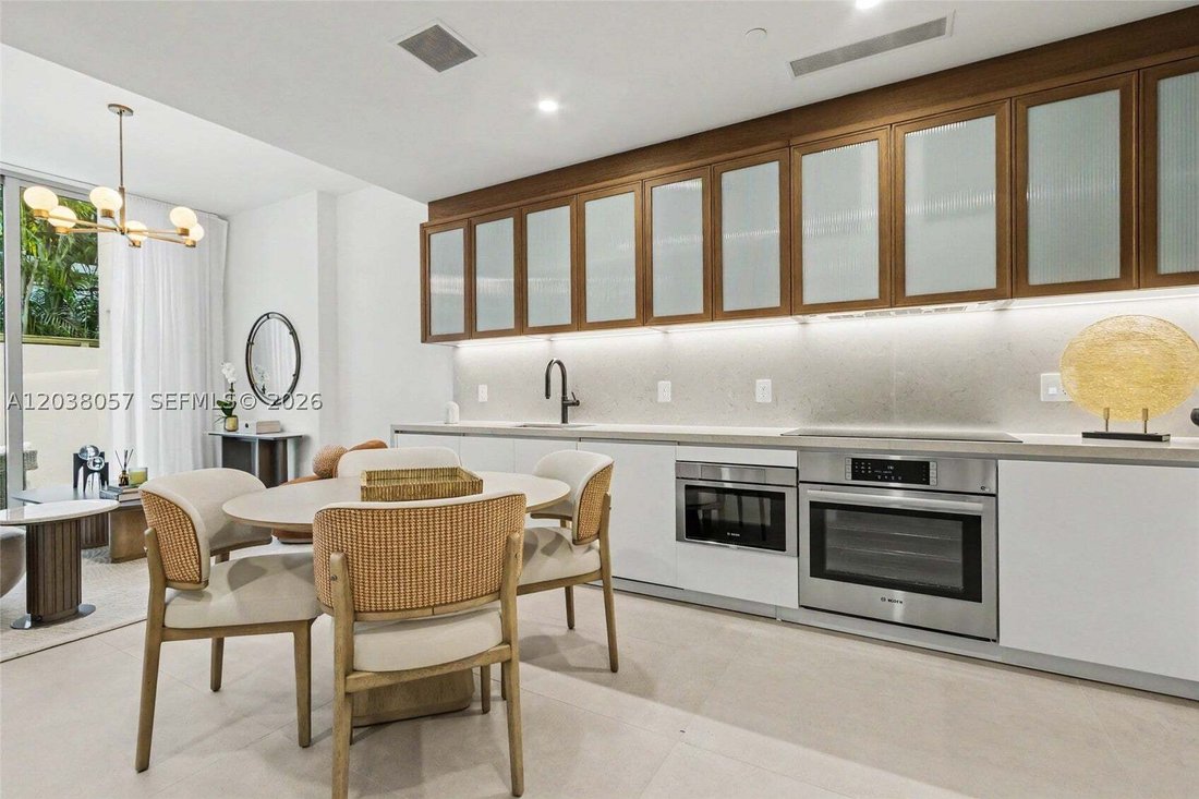 Condo in Miami, Florida, United States 4 - 18193481