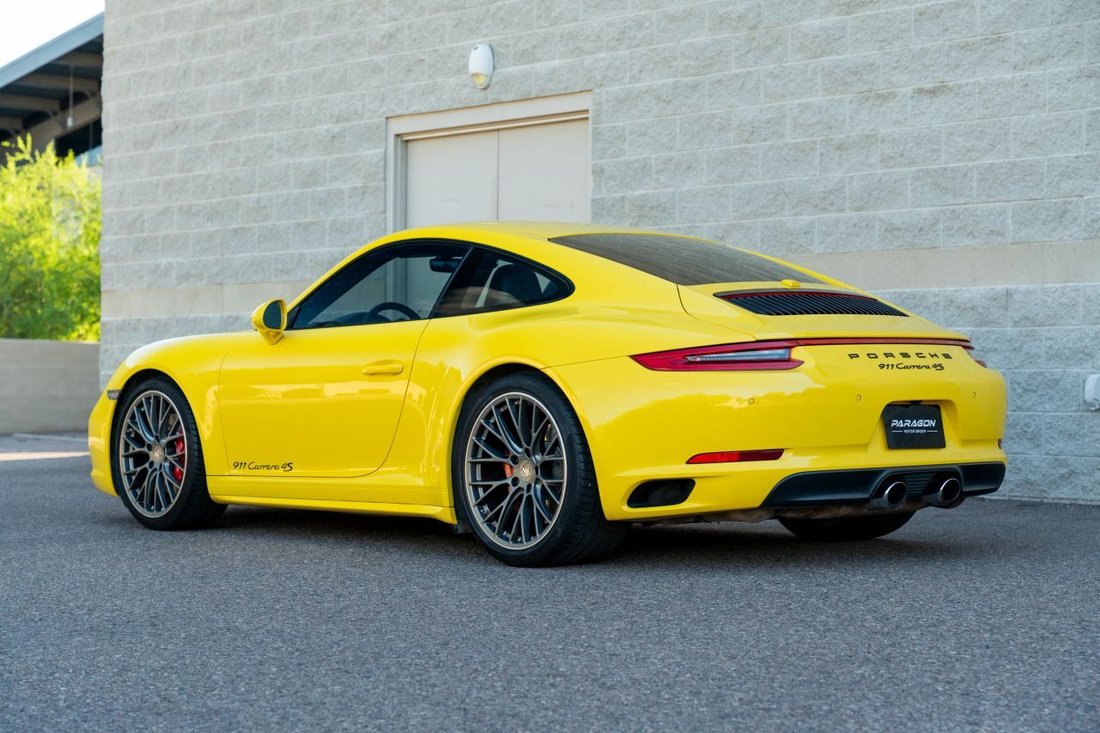 Coupe in Scottsdale, AZ, United States 3 - 18932424
