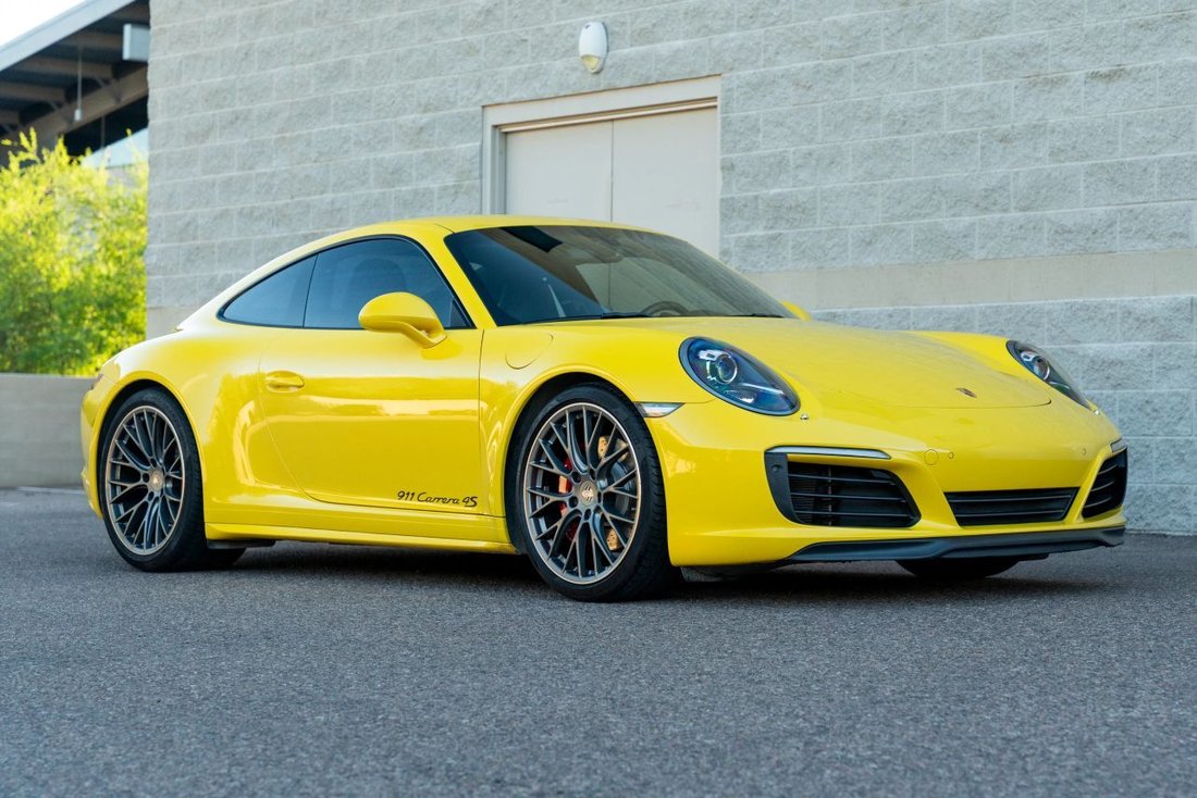 Coupe in Scottsdale, AZ, United States 5 - 18932424