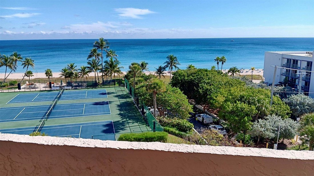 Condo in Fort Lauderdale, Florida, United States 1 - 18934269