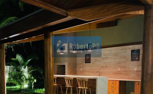 House in Maranduba, State of São Paulo, Brazil 1