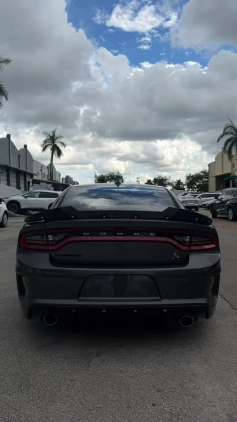 Sedan in Miami, FL, United States 5 - 18932342