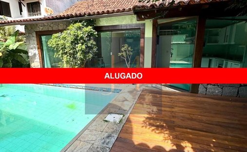 House in Niterói, State of Rio de Janeiro, Brazil 1