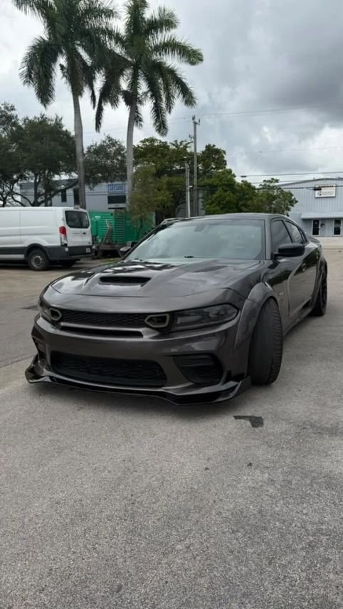 Sedan in Miami, FL, United States 3 - 18932342