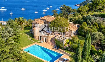 Villa in Théoule-sur-Mer, Provence-Alpes-Côte d'Azur, France 1
