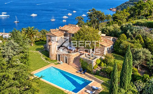 Villa in Théoule-sur-Mer, Provence-Alpes-Côte d'Azur, France 1