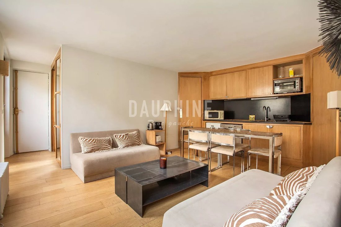 Apartment in Triangle d'Or, Paris 8e Arrondissement, Paris 4 - 18933935
