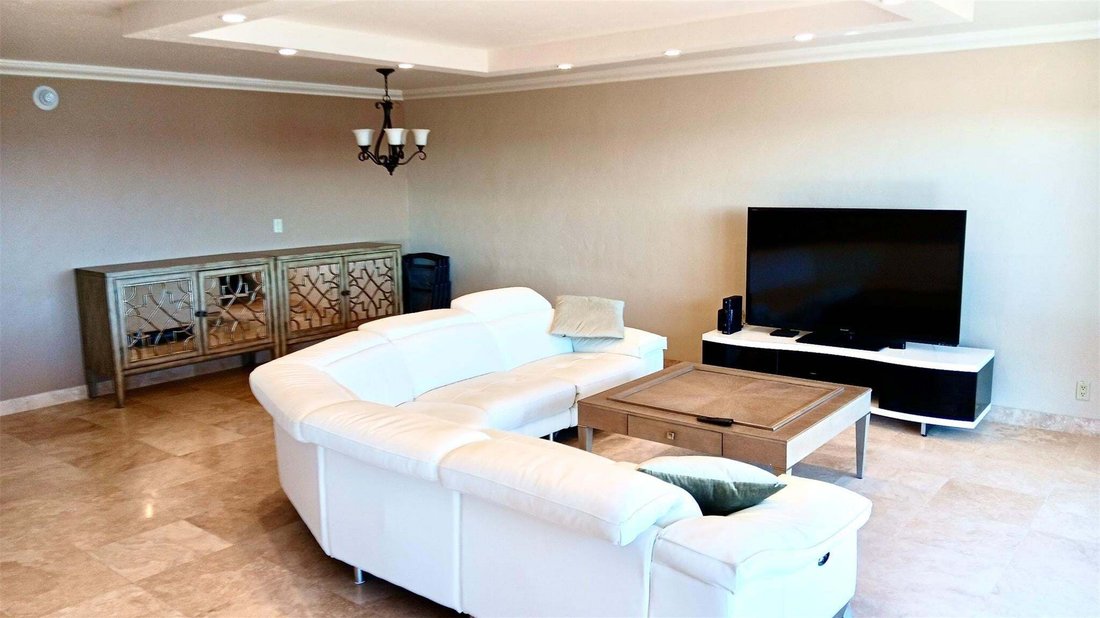 Condo in Fort Lauderdale, Florida, United States 3 - 18934269