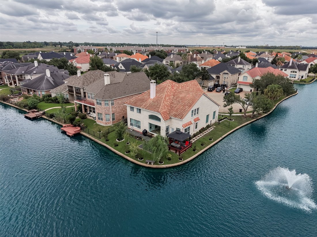 House in Sugar Land, Texas, United States 3 - 18934503