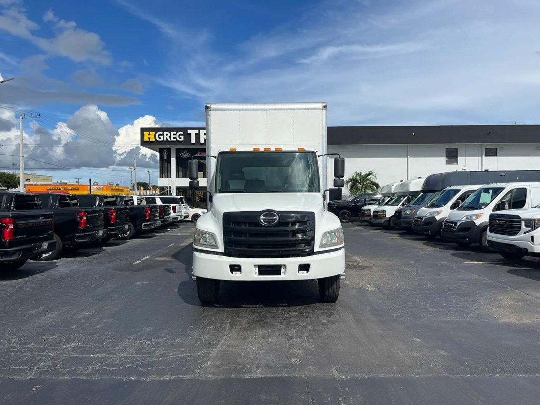 Pickup in Miami, FL, United States 2 - 18932244