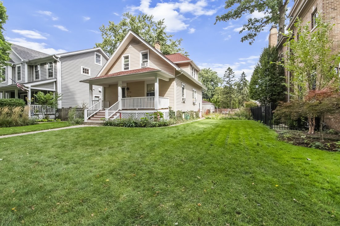 House in Wilmette, Illinois, United States 2 - 18932909