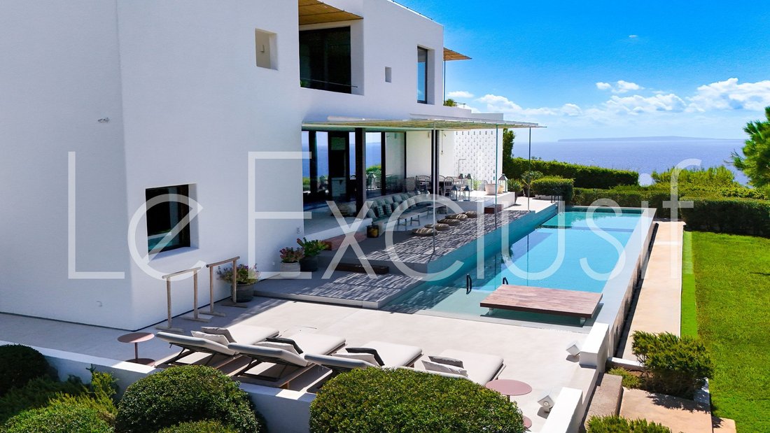 Villa in Roca Llisa, Santa Eularia des Riu, Balearic Islands 2 - 18935845
