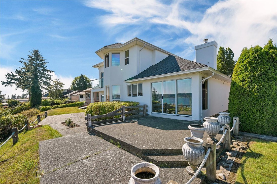 House in Campbell River, British Columbia, Canada 5 - 18931849