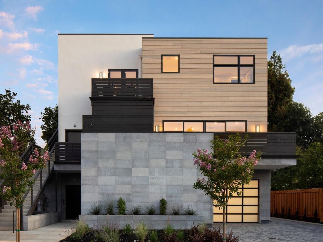 Menlo Park, California, United States 1 - 18933927