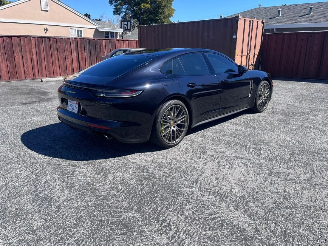 Sedan in Redwood City, CA, United States 3 - 18932607