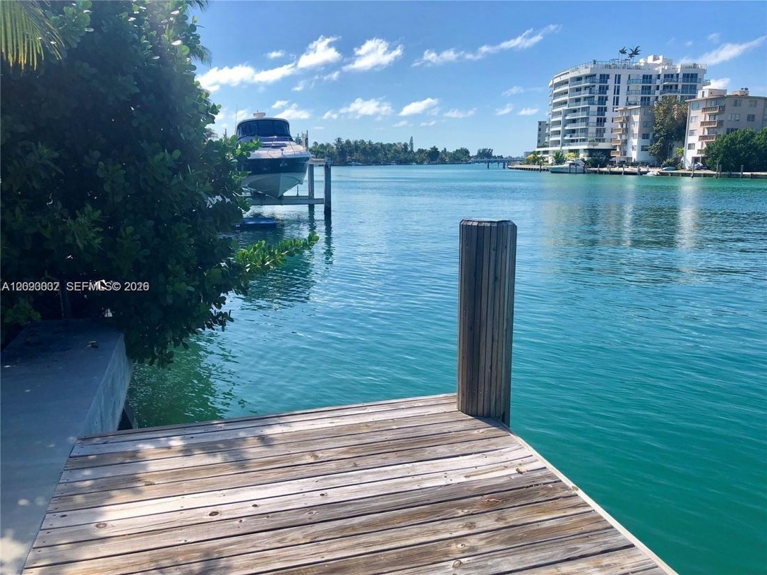 Land in Bal Harbour, Florida, United States 2 - 18936306