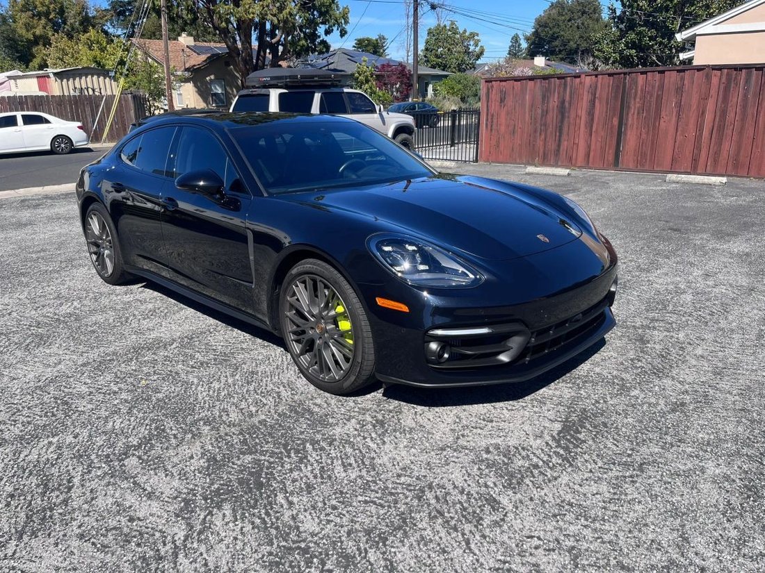 Sedan in Redwood City, CA, United States 2 - 18932607