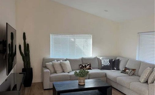 House in Bell Canyon, California, United States 1