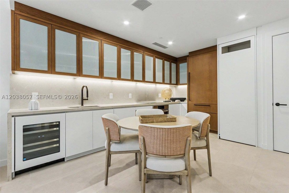 Condo in Miami, Florida, United States 5 - 18193481