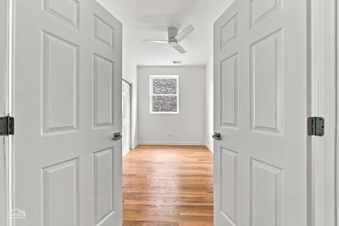Condo in Chicago, Illinois, United States 5 - 18934937