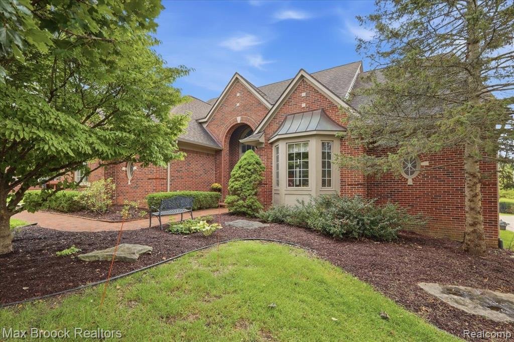 House in Commerce Charter Township, Michigan, United States 1 - 18935952