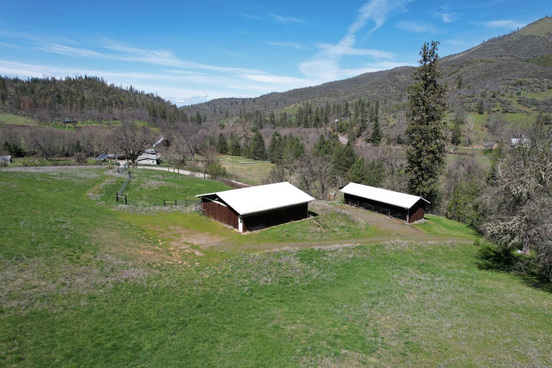 House in Applegate, Oregon, United States 4 - 18933550