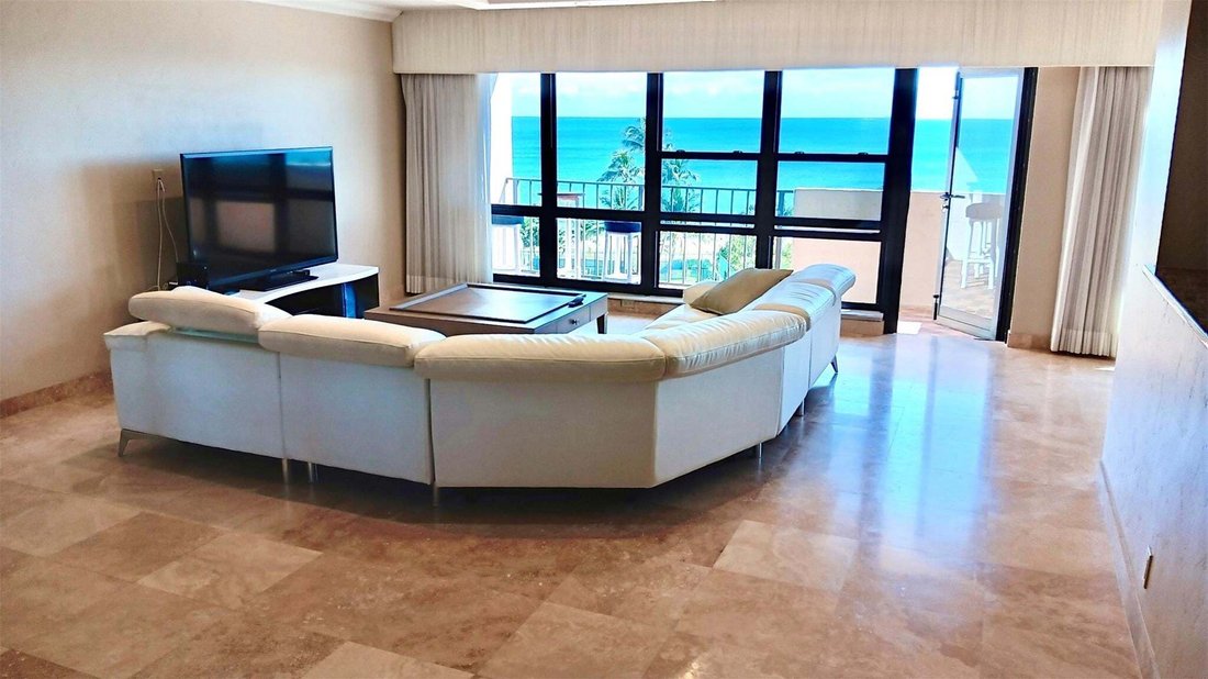 Condo in Fort Lauderdale, Florida, United States 2 - 18934269