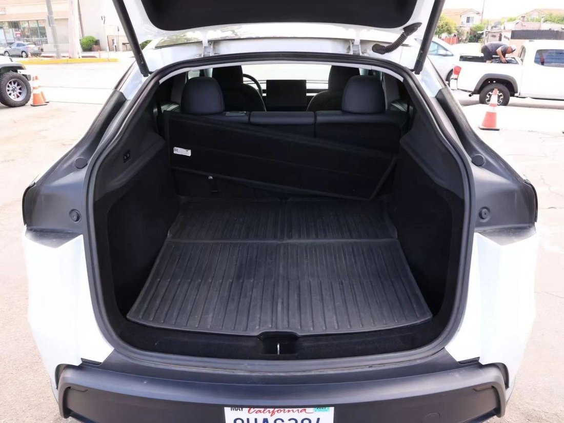 Suv in El Monte, CA, United States 5 - 18932477