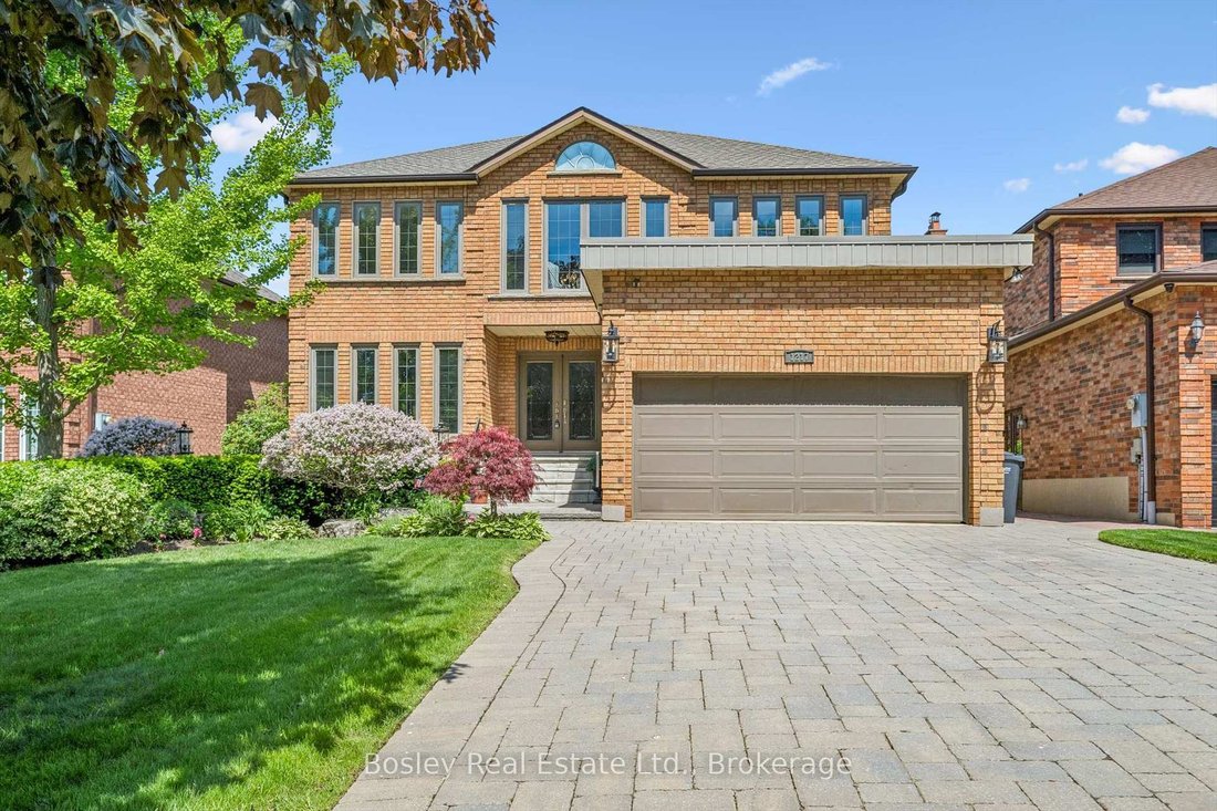 House in Mississauga, Ontario, Canada 2 - 18936240