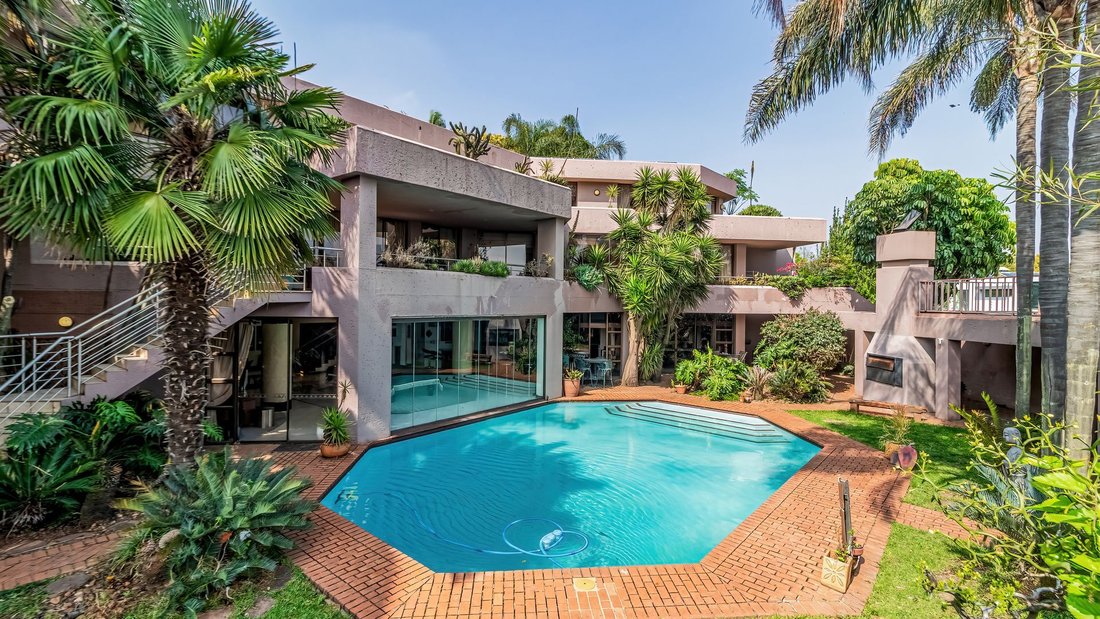 House in Bedfordview, Gauteng, South Africa 1 - 18932717