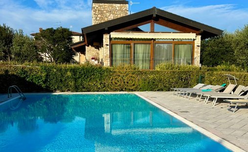 Villa in Entroterra, Desenzano del Garda, Lombardy 1