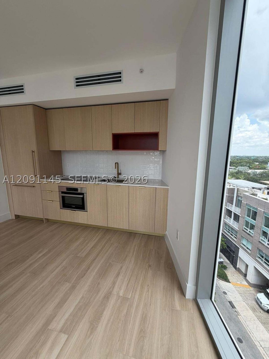 Condo in Miami, Florida, United States 4 - 18934315