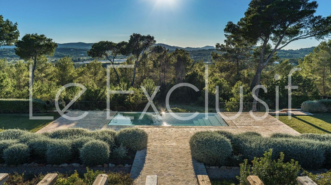 Villa in Santa Gertrudis de Fruitera, Santa Eularia des Riu, Balearic Islands 2 - 18935689