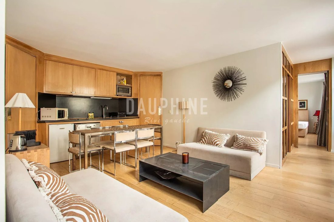 Apartment in Triangle d'Or, Paris 8e Arrondissement, Paris 2 - 18933935