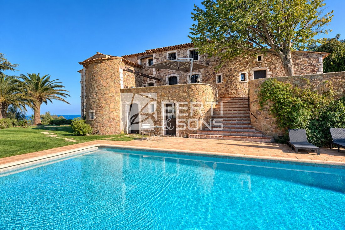 Villa in Théoule-sur-Mer, Provence-Alpes-Côte d'Azur, France 5 - 18932663