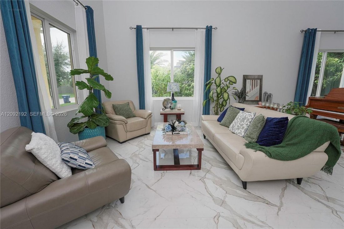 House in Miami, Florida, United States 4 - 18936308