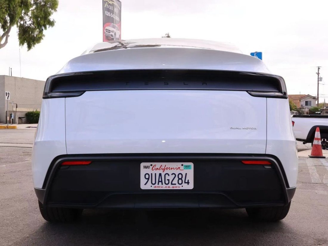Suv in El Monte, CA, United States 4 - 18932477