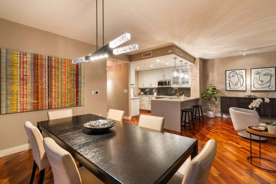 Condo in San Diego, California, United States 5 - 18934595