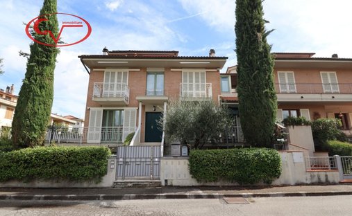 Villa in Vespucci-Marconi, Montevarchi, Italy 1