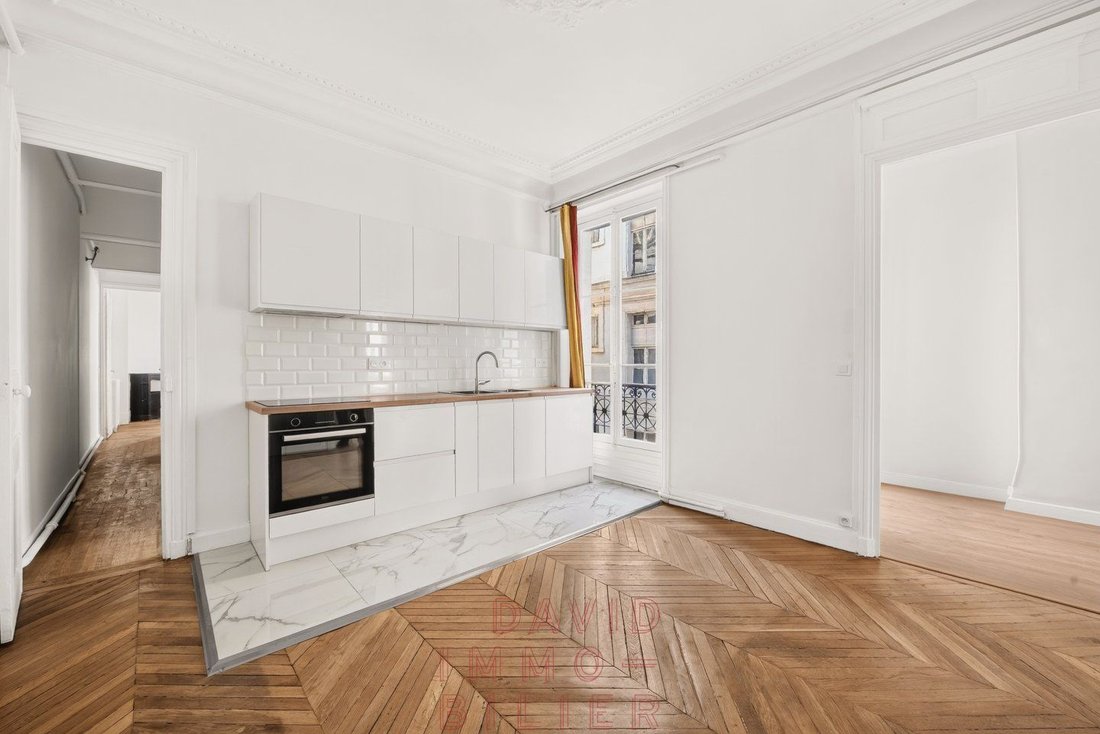 Apartment in Lorette-Martyrs, Paris 9e Arrondissement, Paris 3 - 18932022