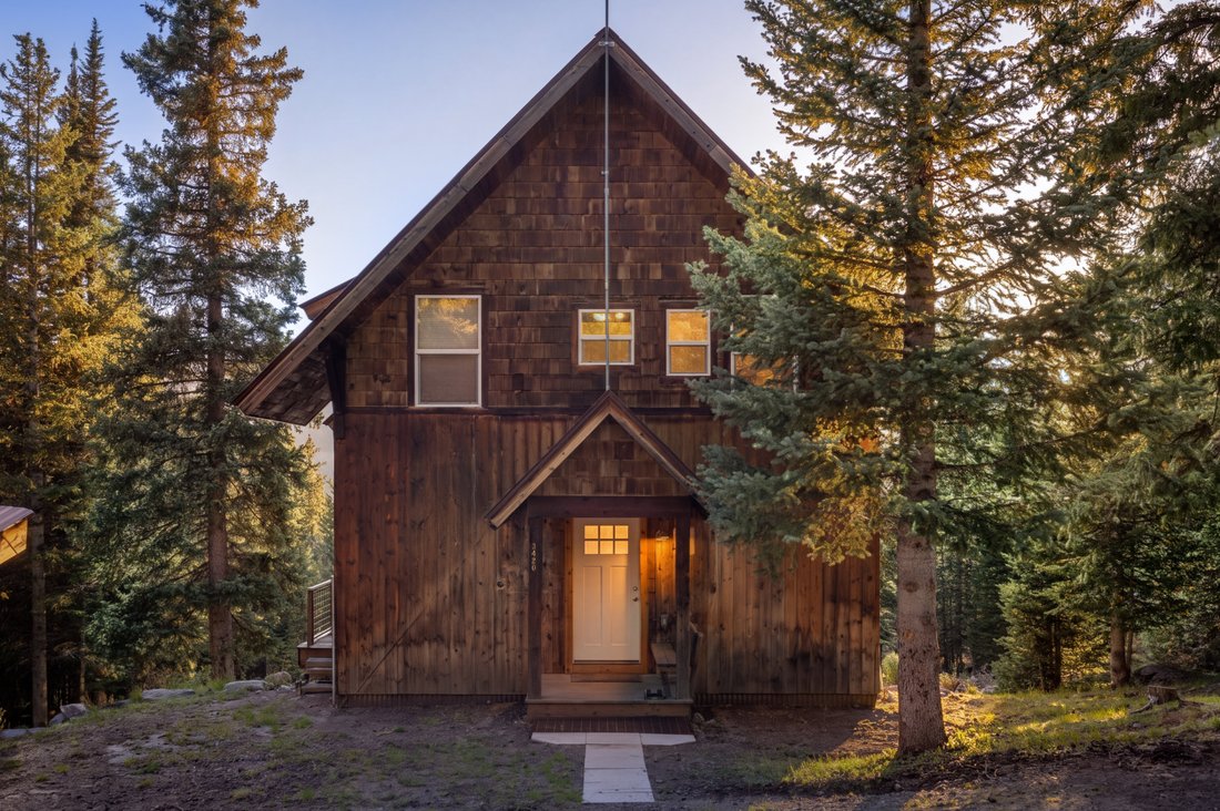 Ophir, CO, United States 3 - 18531470