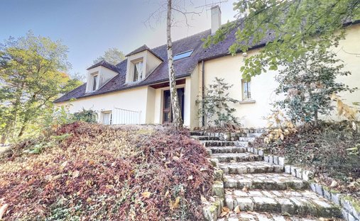 House in Milly-la-Forêt, Ile-de-France, France 1