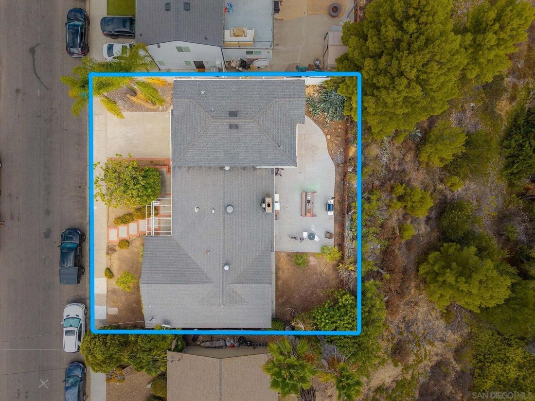 San Diego, California, United States 2 - 18934624