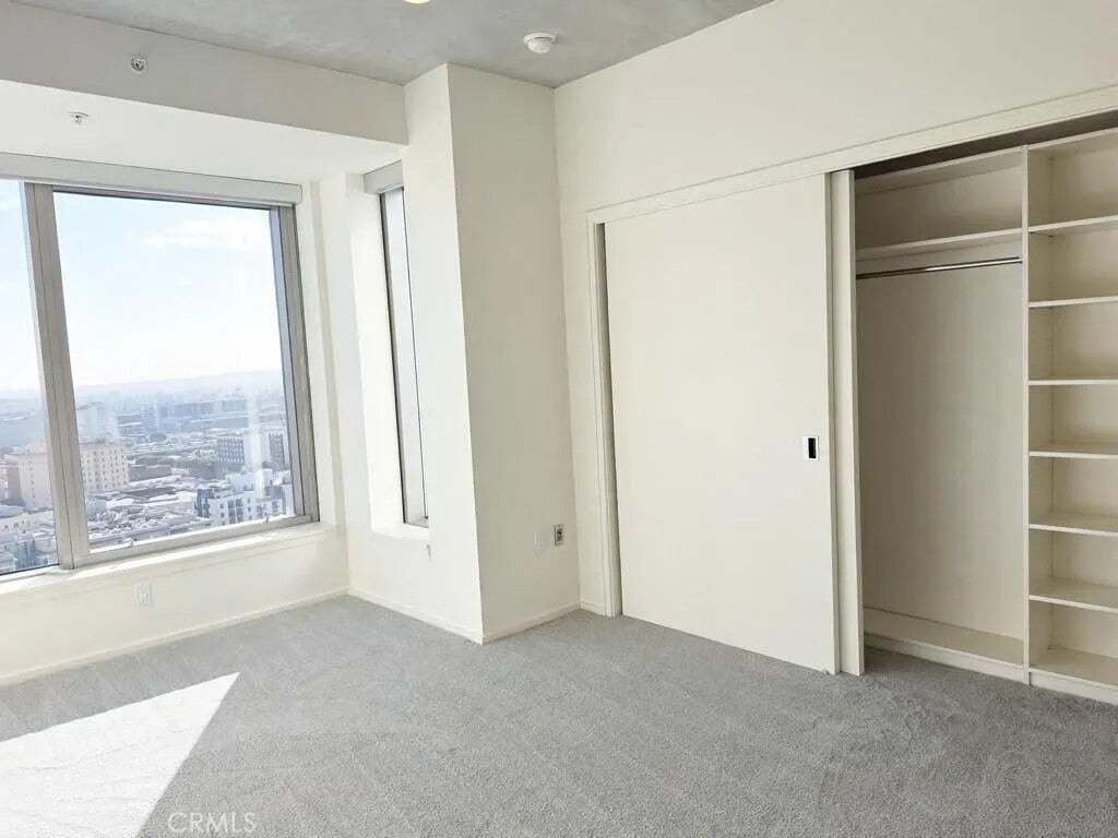 Condo in Los Angeles, California, United States 3 - 18934583