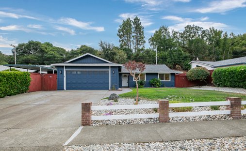 House in Petaluma, California, United States 1