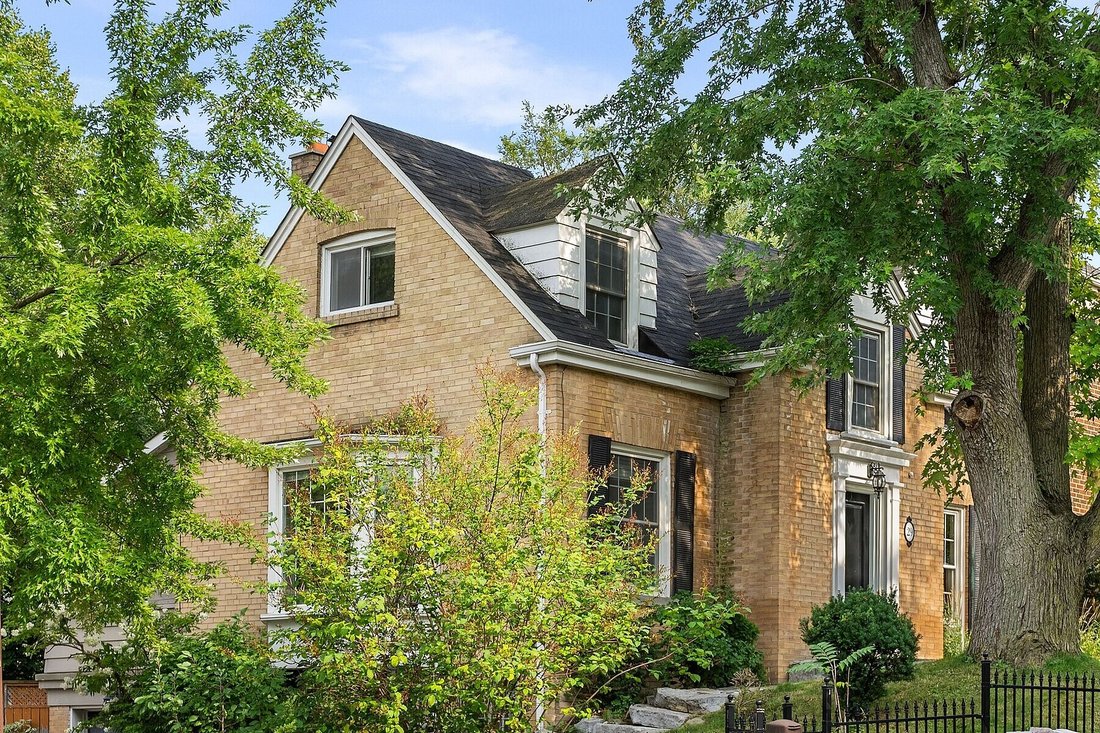 House in Toronto, Ontario, Canada 2 - 18932128