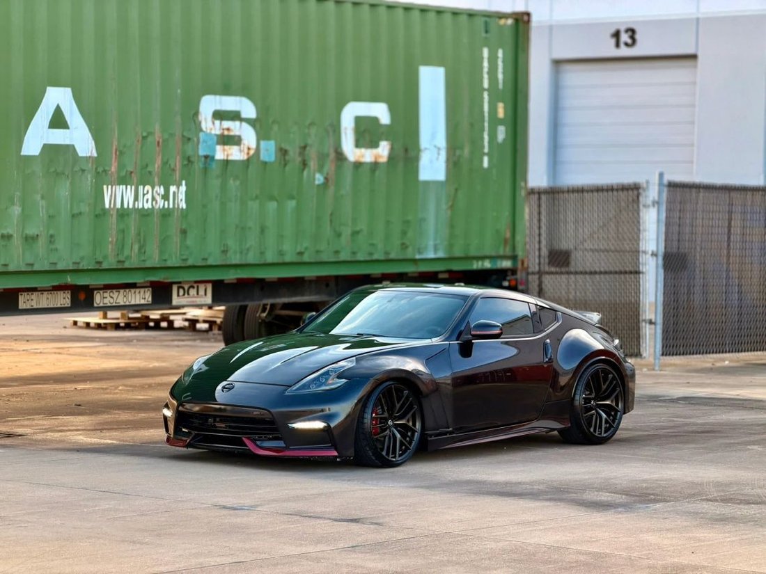 Coupe in Houston, TX, United States 3 - 18932359
